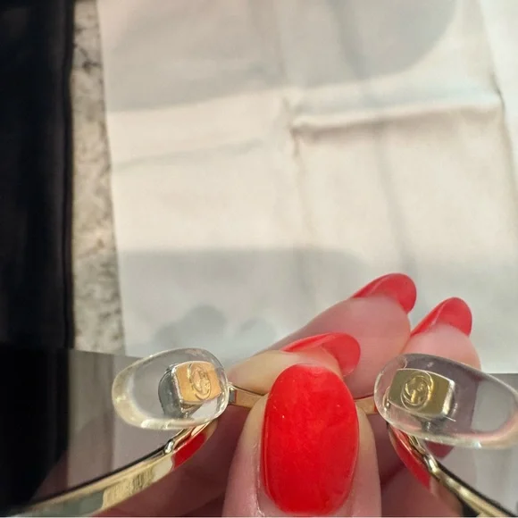 Gucci GG1142S Gold and Black Round Sunglasses women GG - Picture 14 of 16